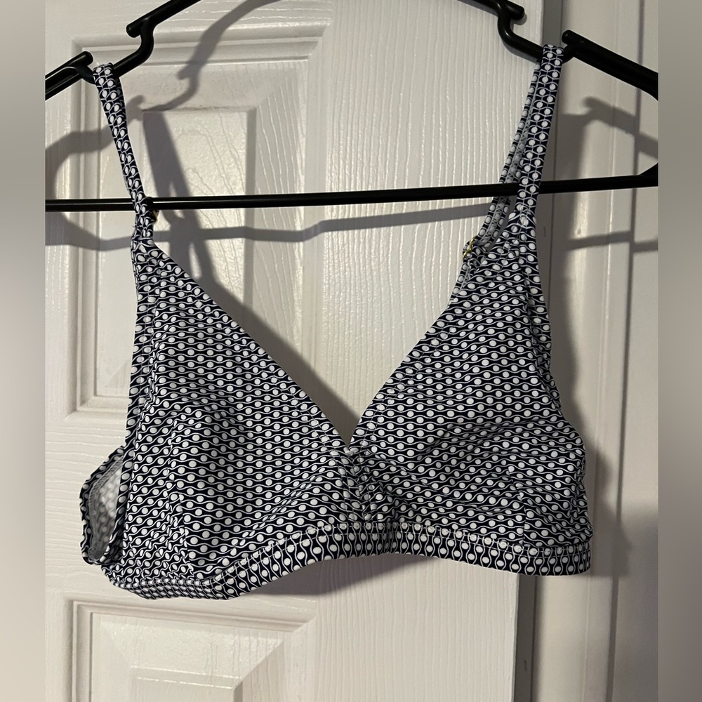 Bought from swim shop in florida worn once